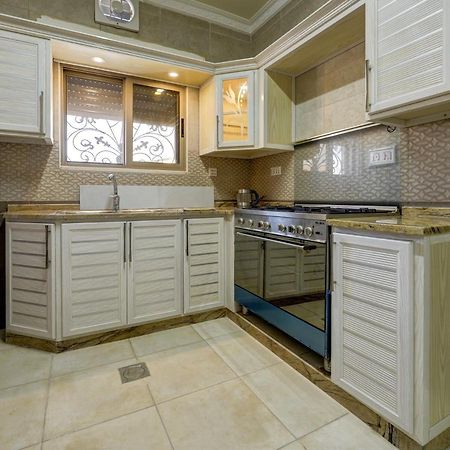 Eng-Murjan Apartment Акаба Екстериор снимка