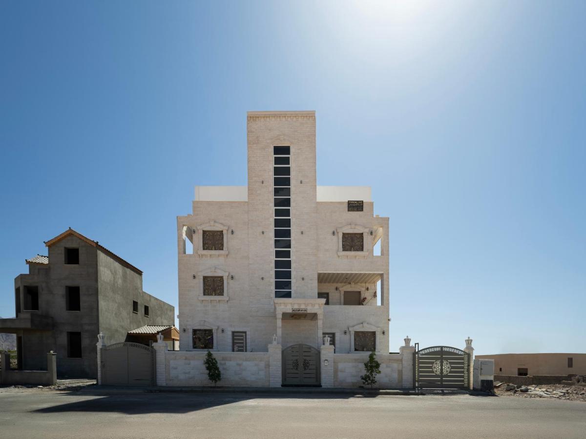 Eng-Murjan Apartment Акаба Екстериор снимка