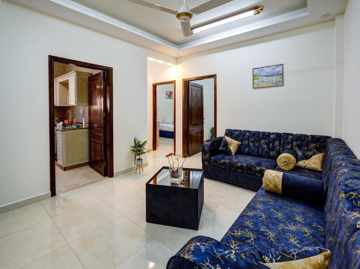 Eng-Murjan Apartment Акаба Екстериор снимка