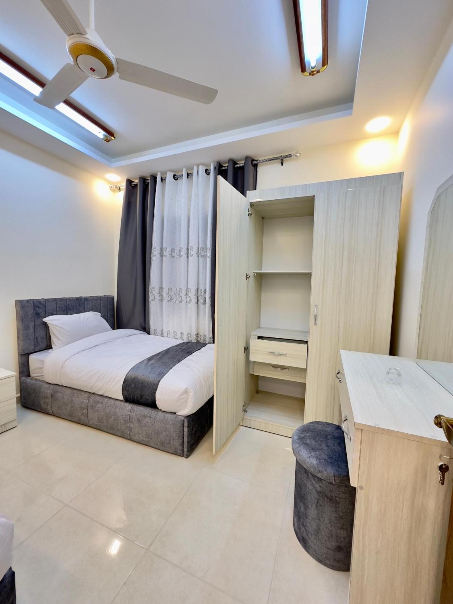 Eng-Murjan Apartment Акаба Екстериор снимка