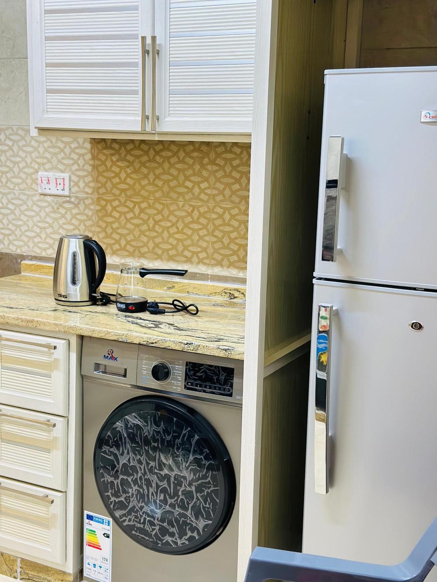 Eng-Murjan Apartment Акаба Екстериор снимка